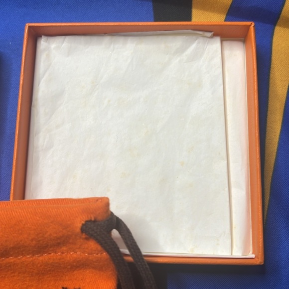 Authentic Preloved Hermes Box and Dust Bag for Jewelry - Picture 5 of 7